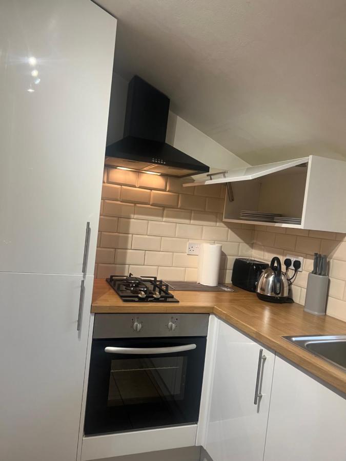 Apartment Large Modern Studio Flat *