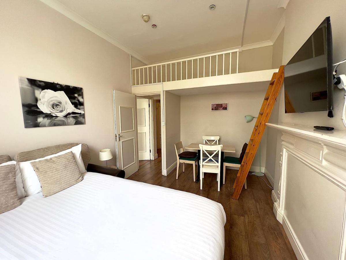Super Flat In The Heart Of Westminster London