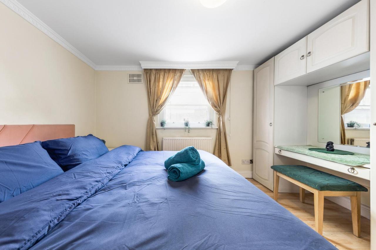 Flat In London