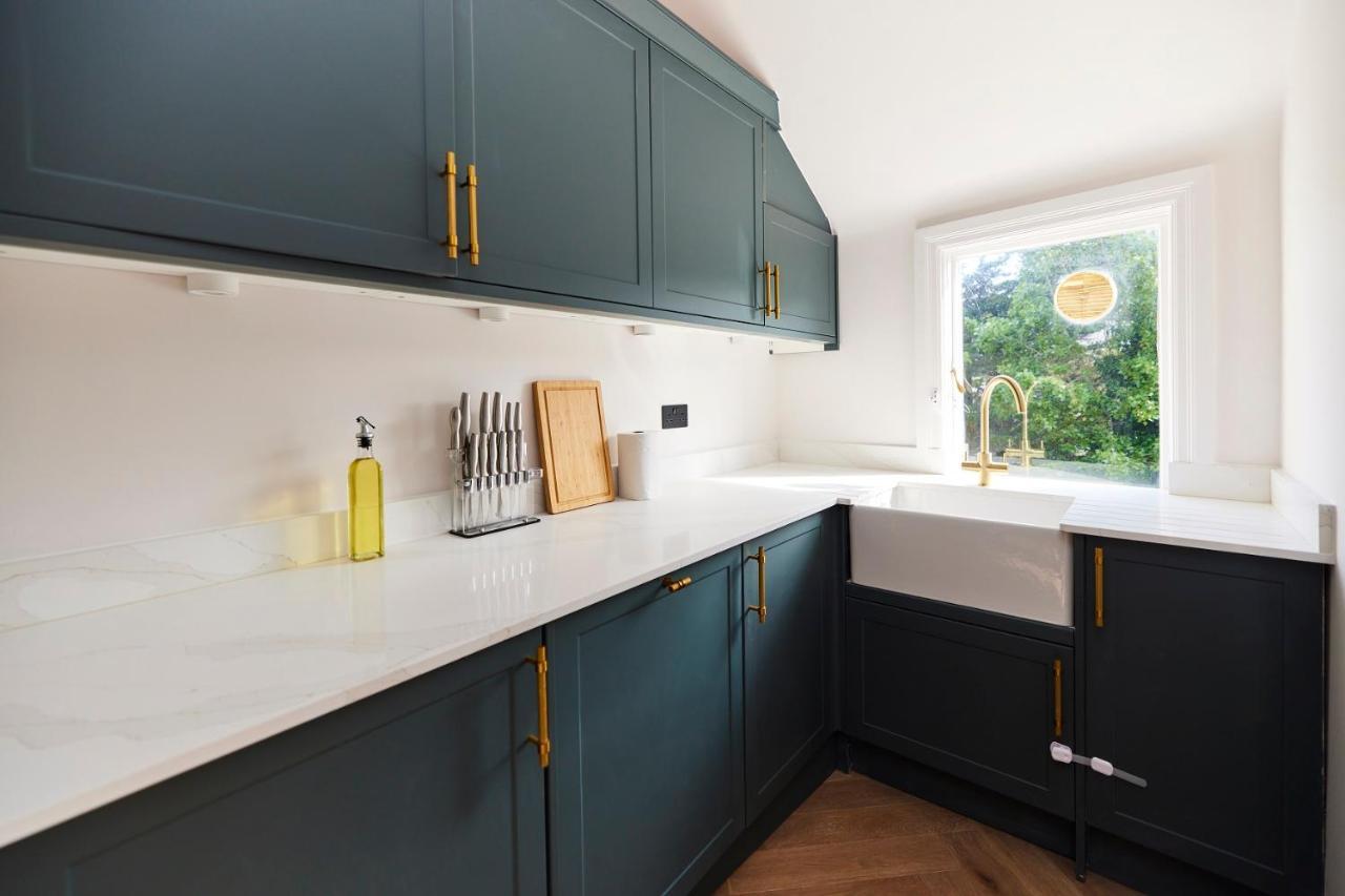 The Elmfield Road Wonder - Dazzling 2bdr Flat Apartamento