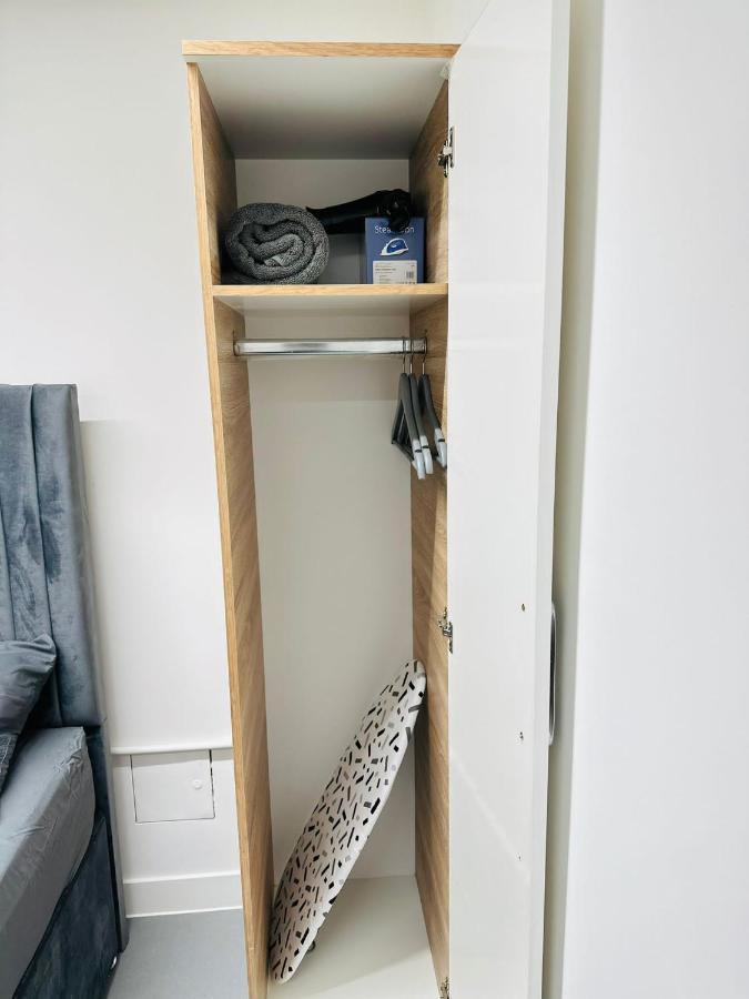 Marbel Aldgate Guest house