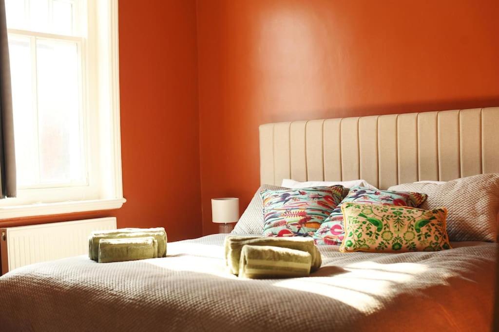 Apartment Three-storey, Renovated 1890s Heritage In Spitalfields Market *