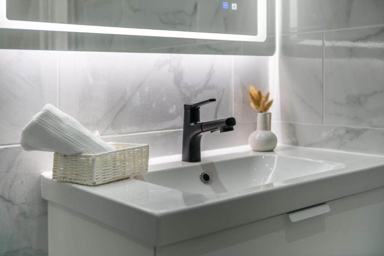 Luxury Near Central Apartamento *