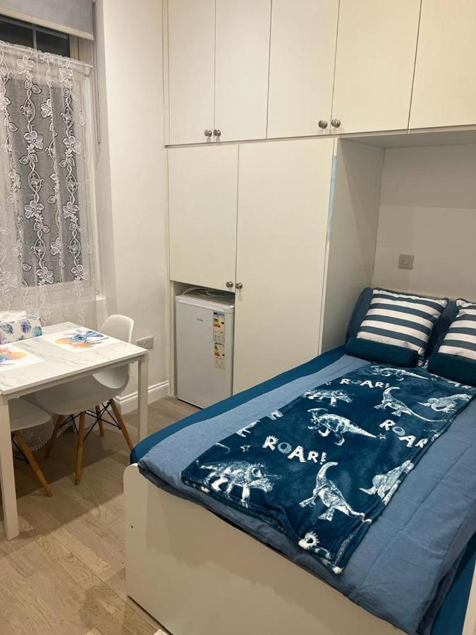 Apartment Queenstown Road Studio Flat *