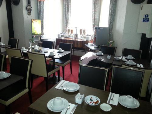 Hotel Manor 2*