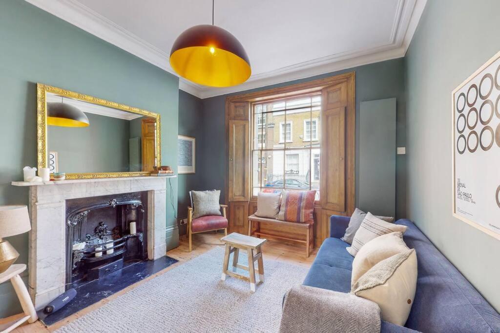 Whimsical 4 Bedroom House In Elephant And Castle * London