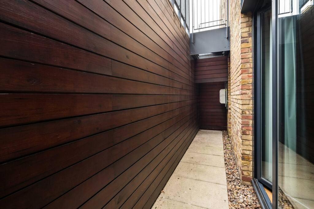 Chic And Spacious Flat Near Bond Street Apartment London