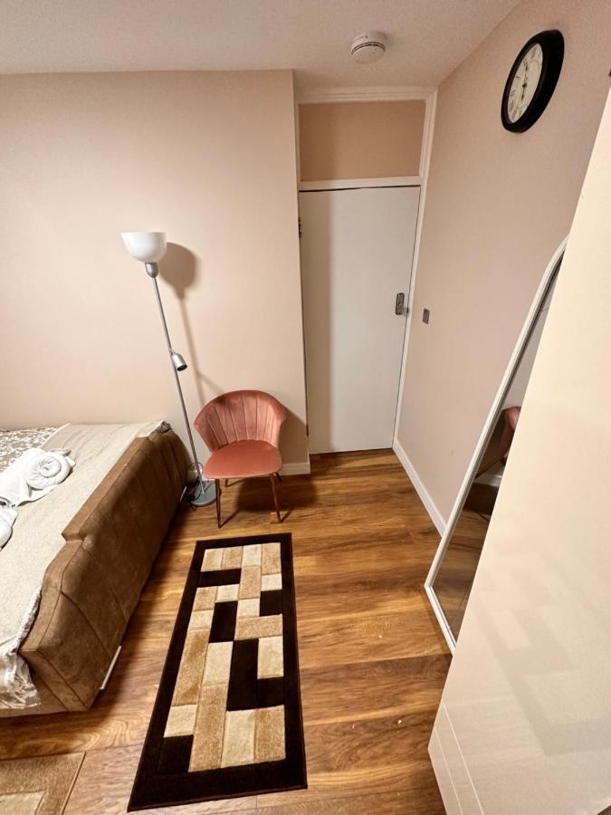 Casa de hóspedes Canary Wharf Single Double And En-suite Londres