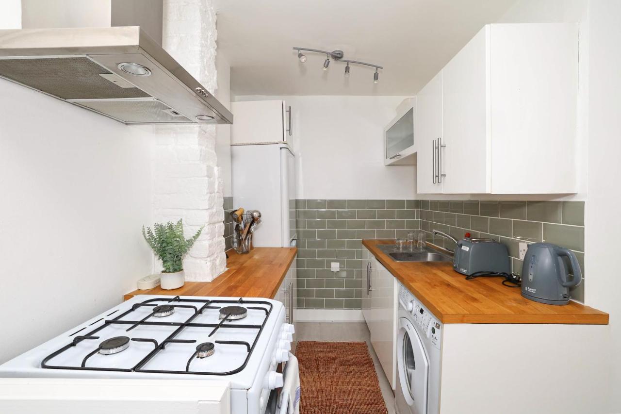 W For 4. Open Plan Kitchen/living *