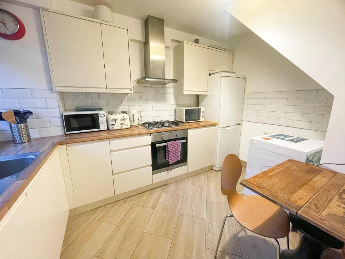 Flat 4, Kingsbury House *