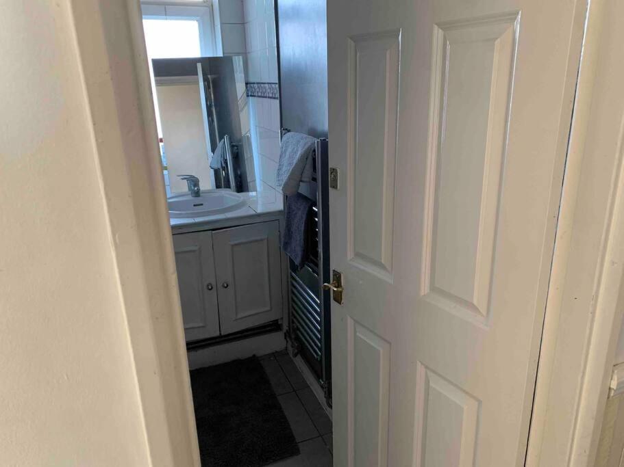 Entire 2 Bedroom London