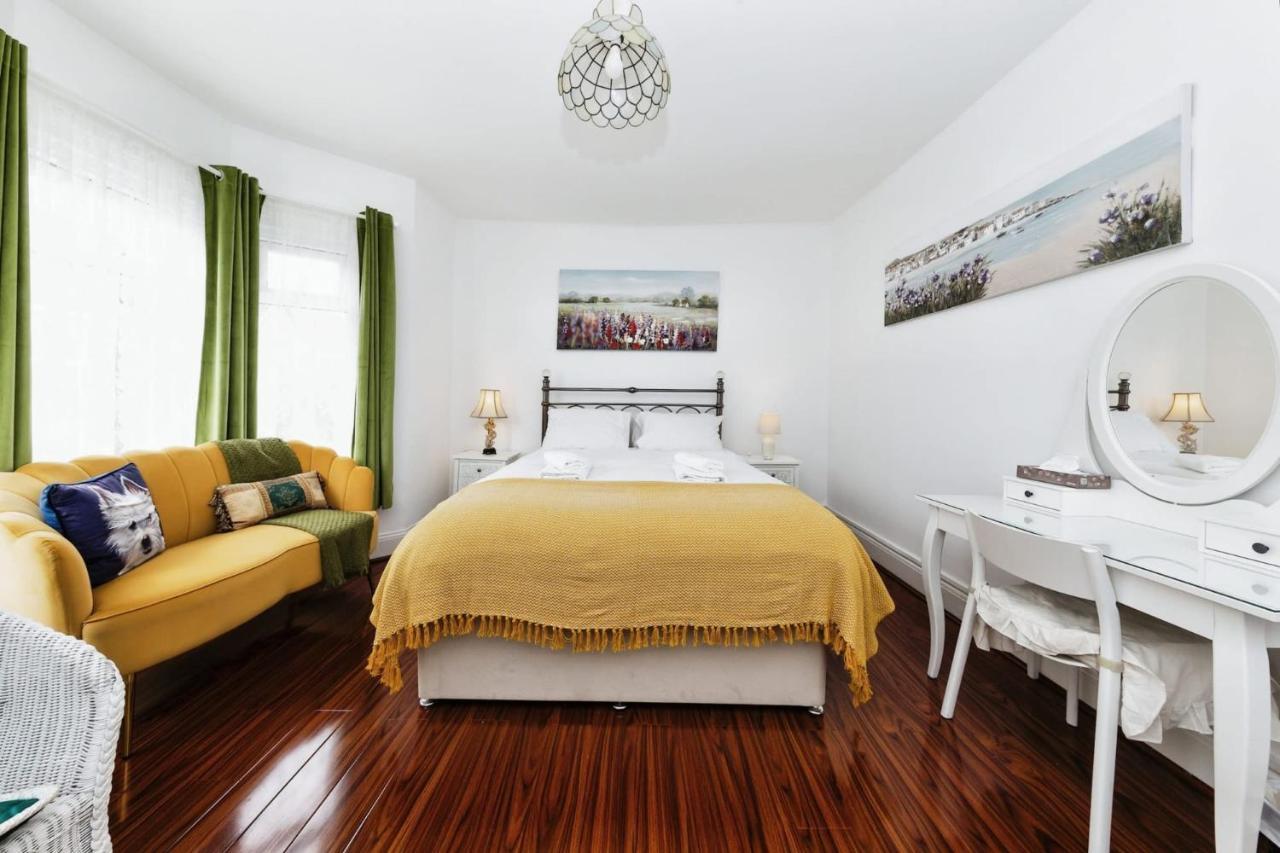 Your Chic 3br Comfort And Style In London