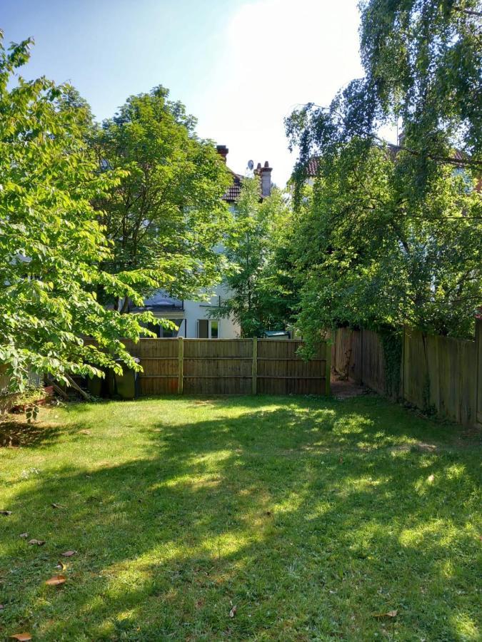 Leisure Studio Flat In Golders Holiday home *
