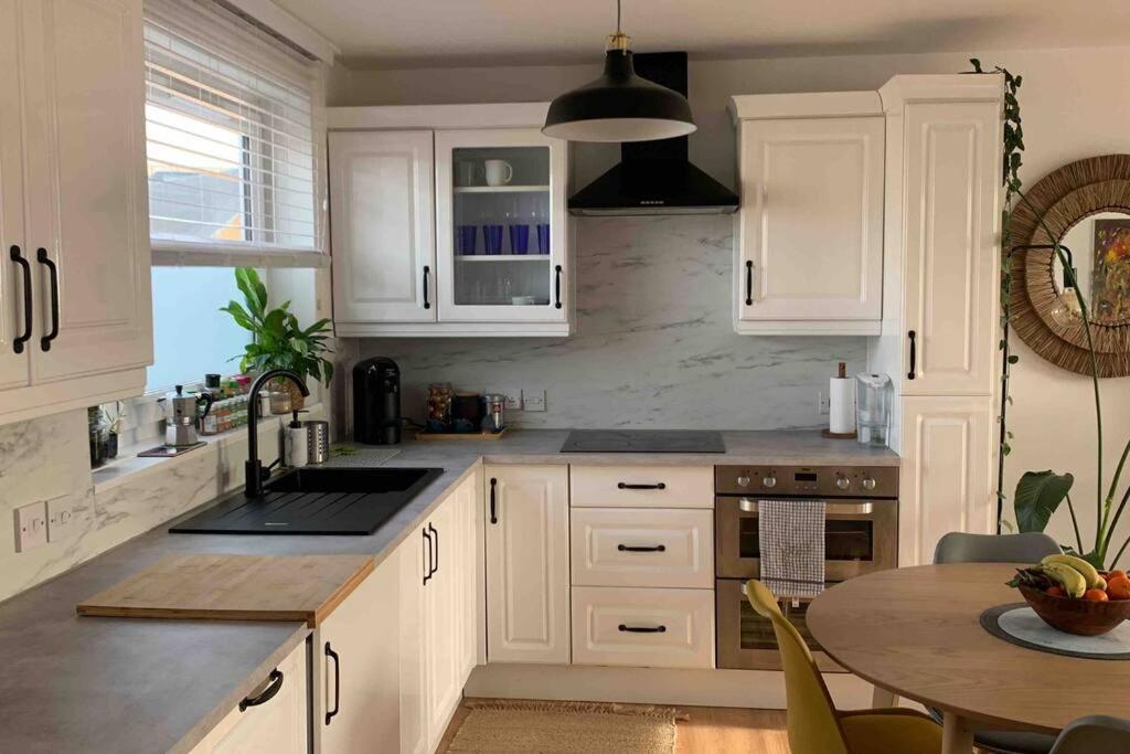 Lovely 1 Bedroom Flat In Zone 1/2