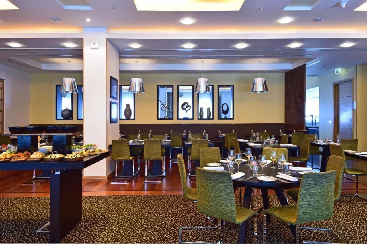 Pestana Chelsea Bridge &