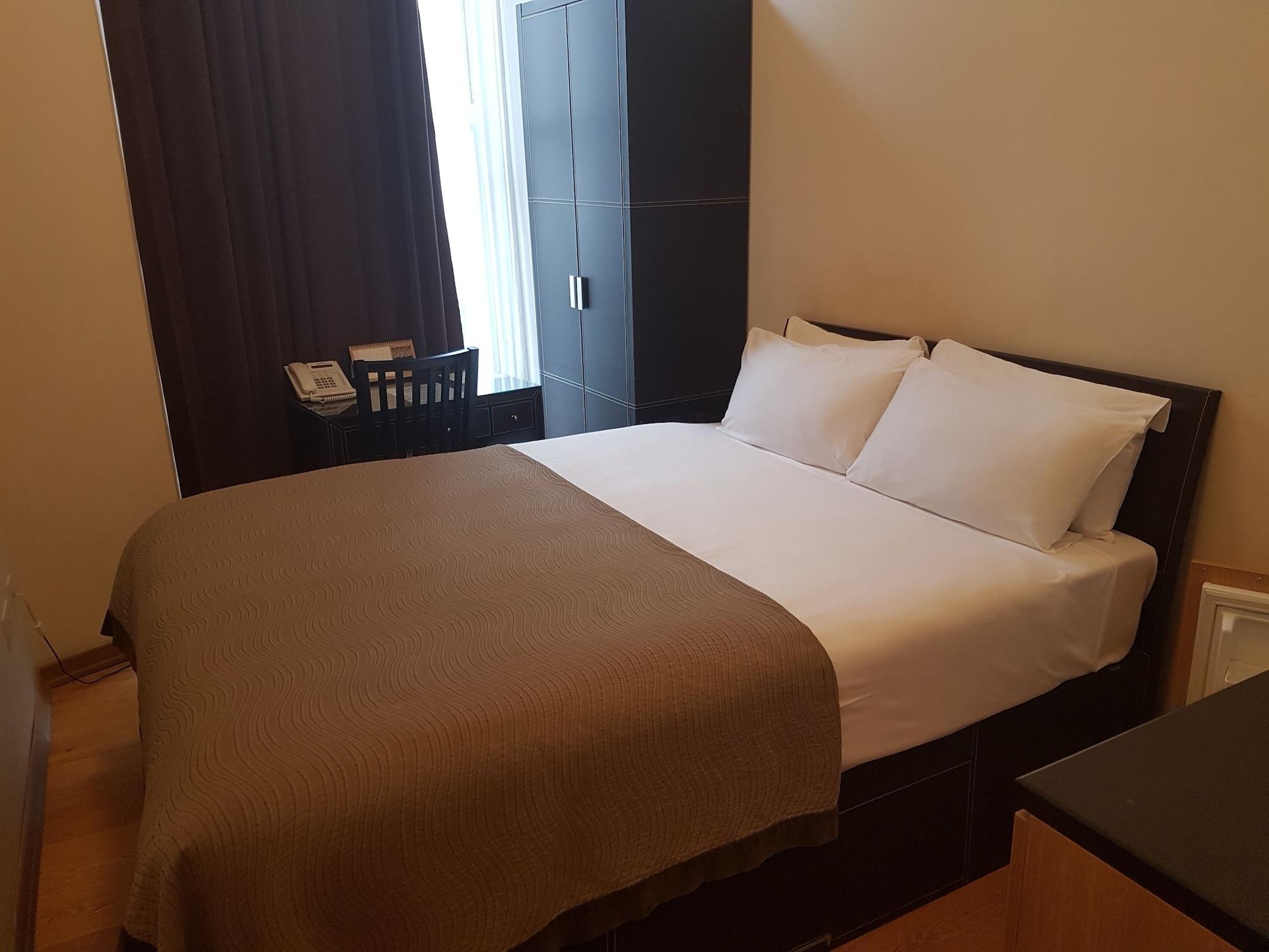 The Royale Chulan Hyde Park 3*