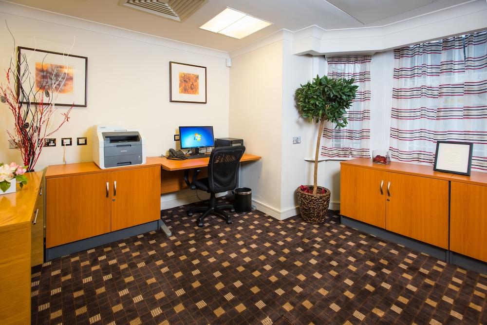 The Park Grand Plaza Kensington Hotel London