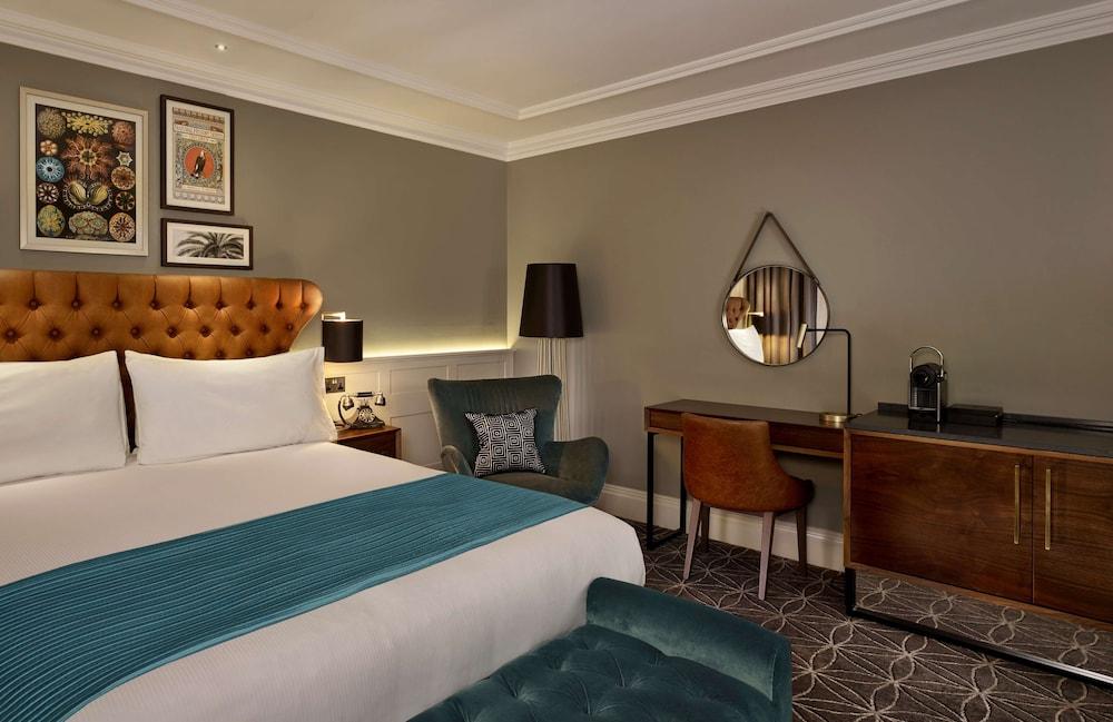100 Queens Gate Hotel, Curio Collection By Hilton Hotel