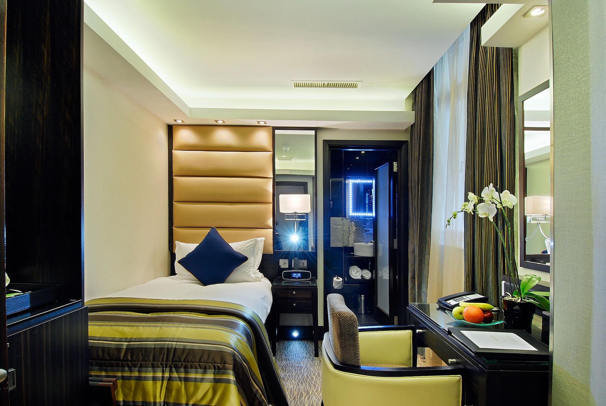 Park Grand Mayfair 5*