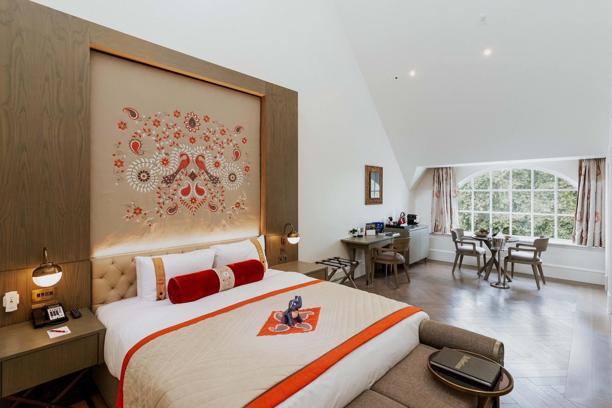 The Lalit 5* London