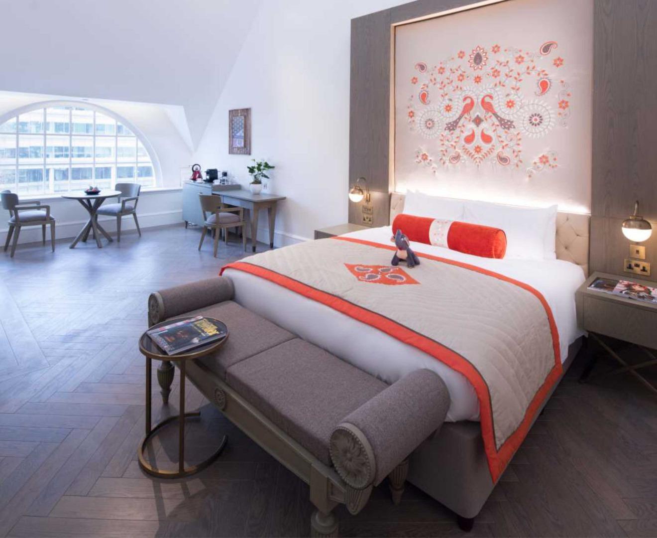 Hotel The Lalit London