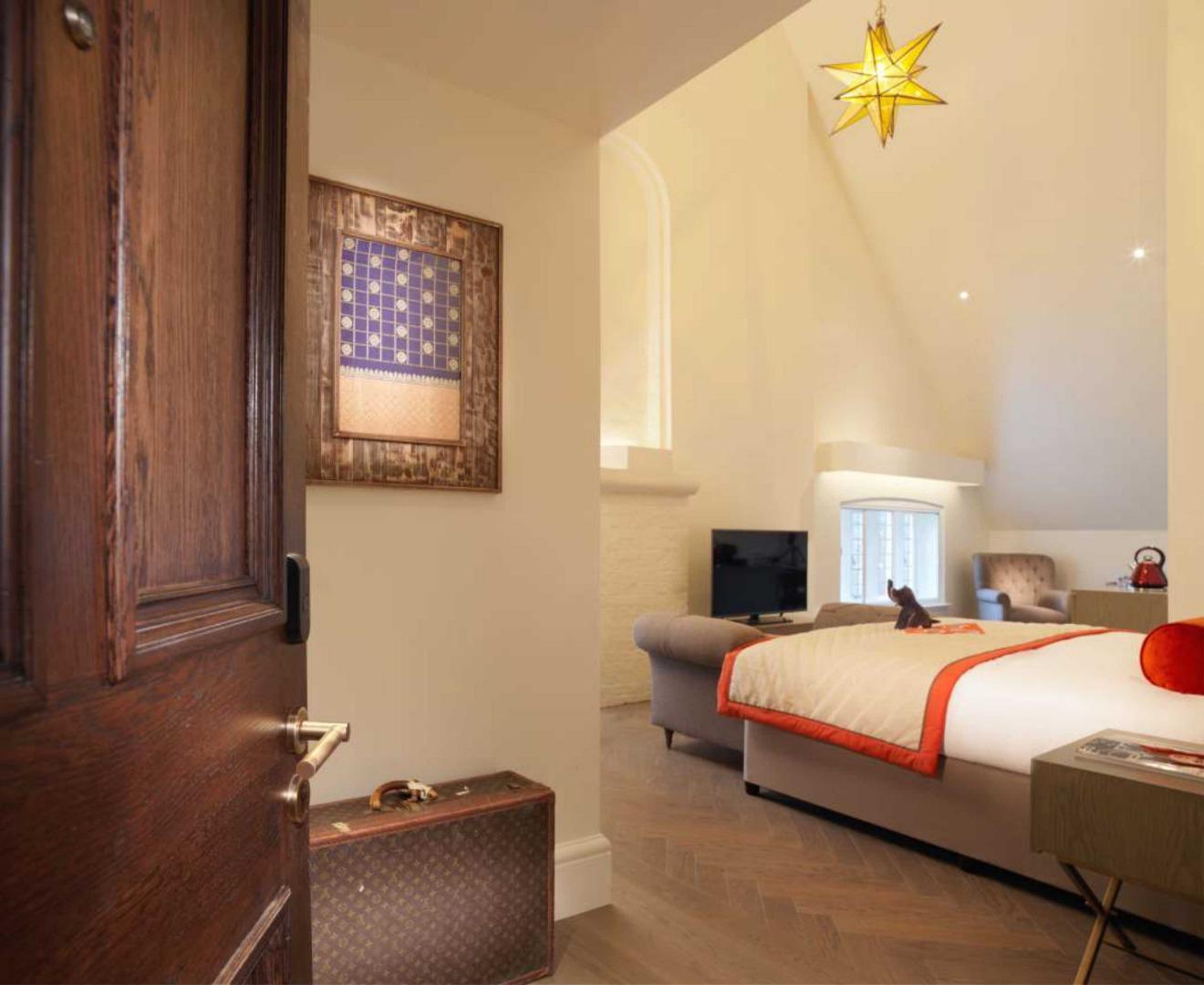 The Lalit Hotel 5*