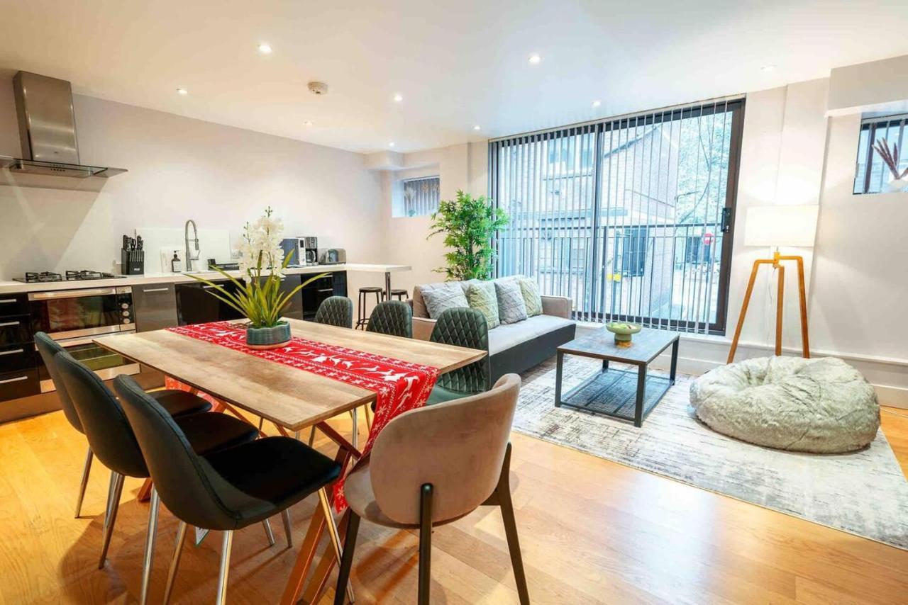 Holiday home Stunning 3-bed House In