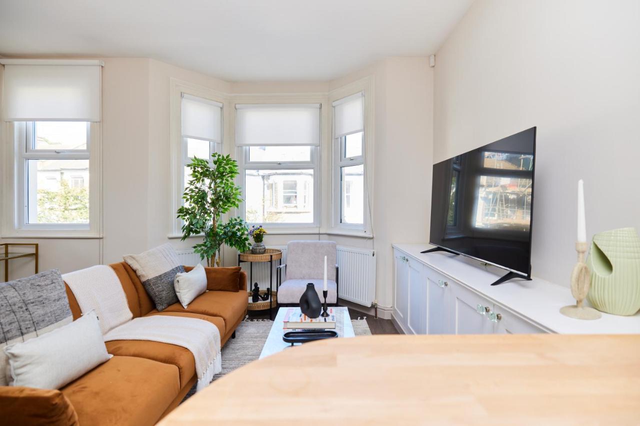 Apartment The Kilburn Crib - Stunning 3bdr Flat London