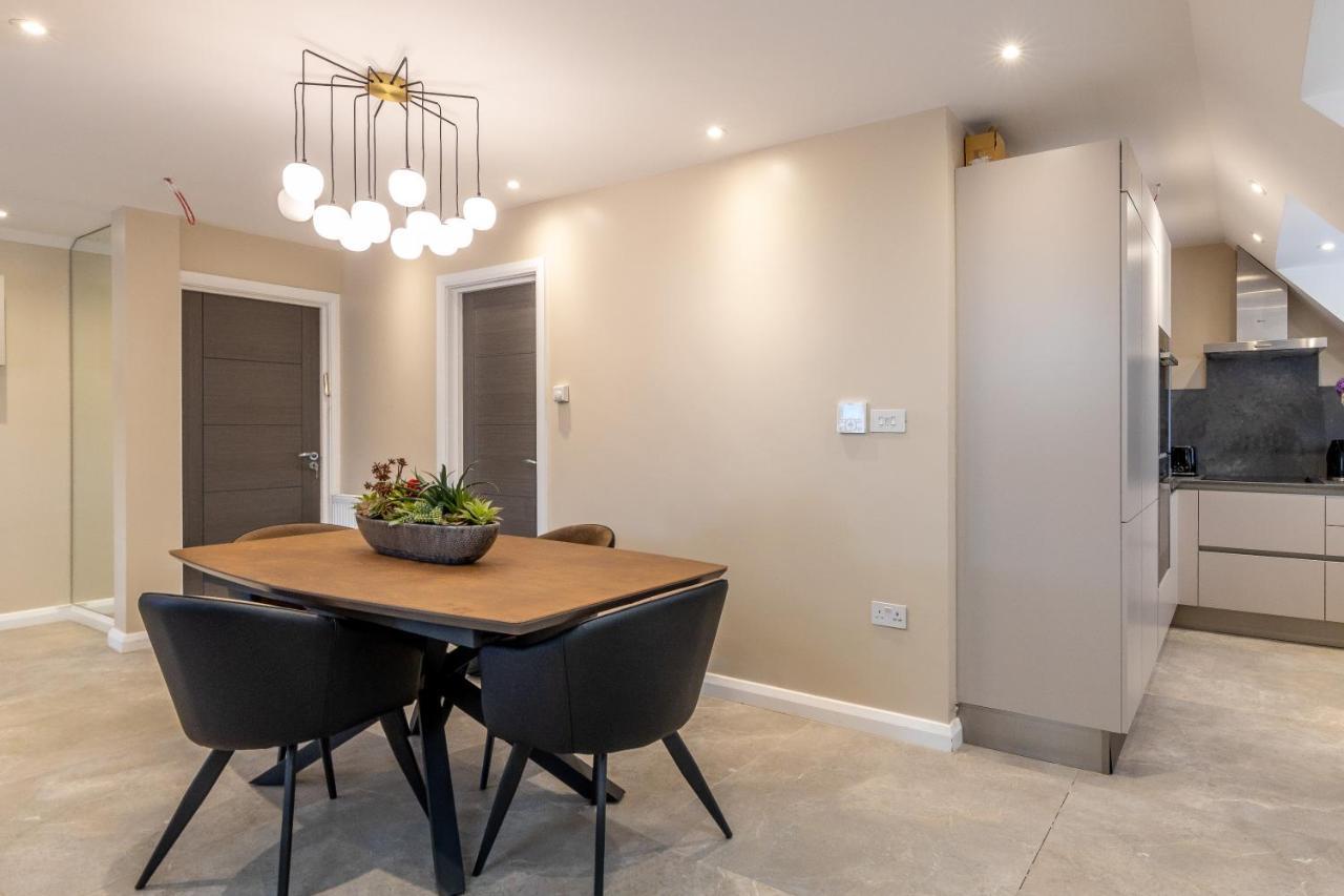 Beautiful 2-bed In Apartamento