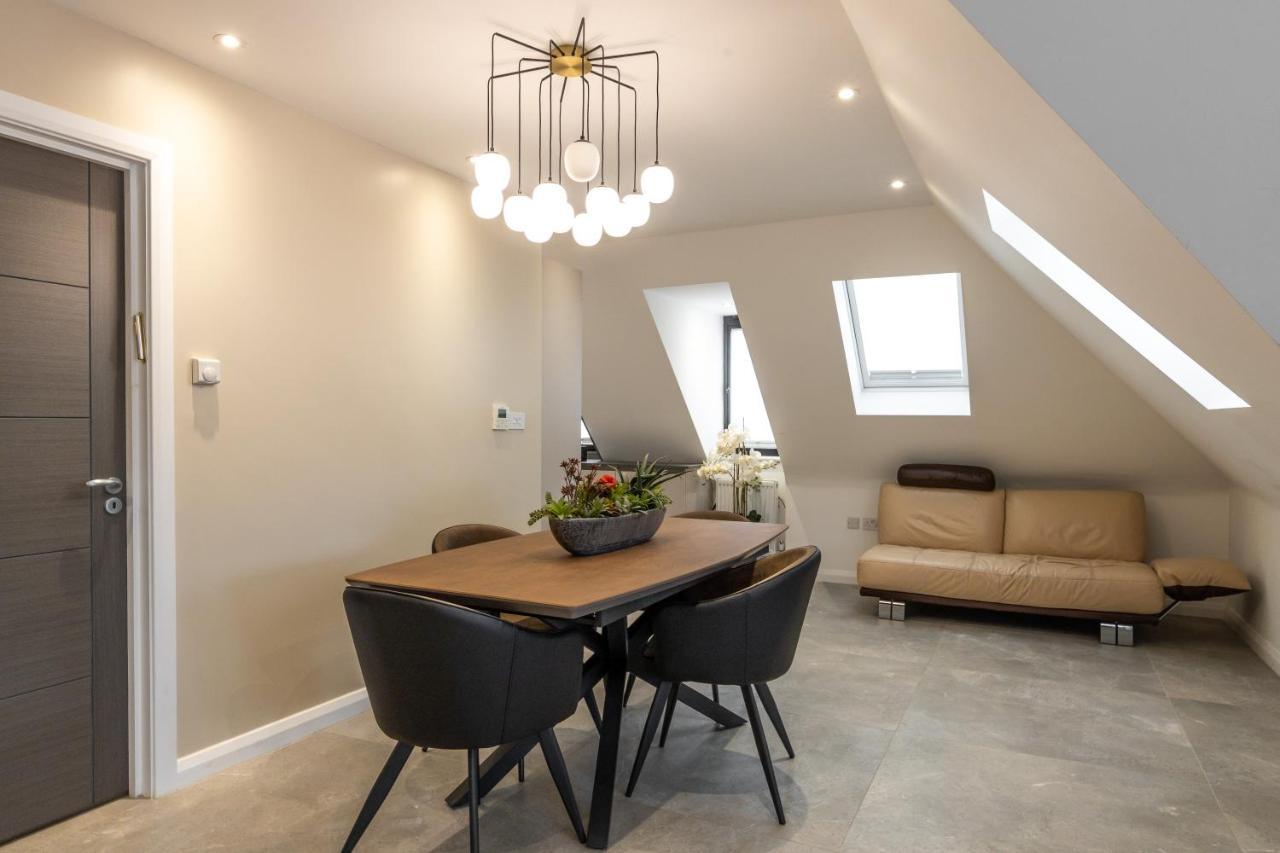 Beautiful 2-bed In Apartamento