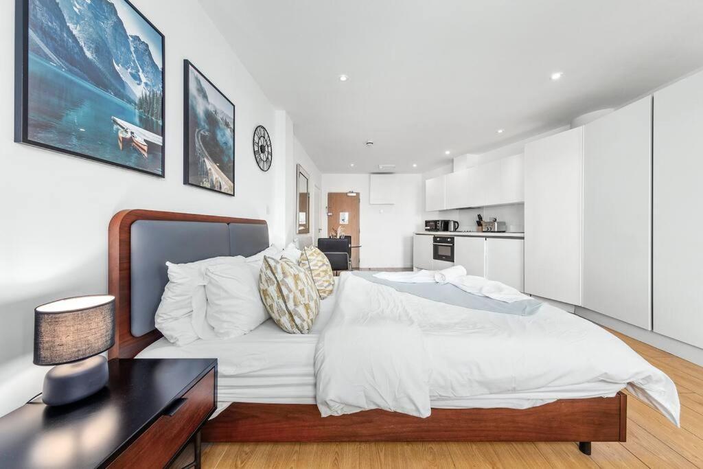 Stylish Piccadilly 1 Bedroom Flat In Vr2 Apartment London