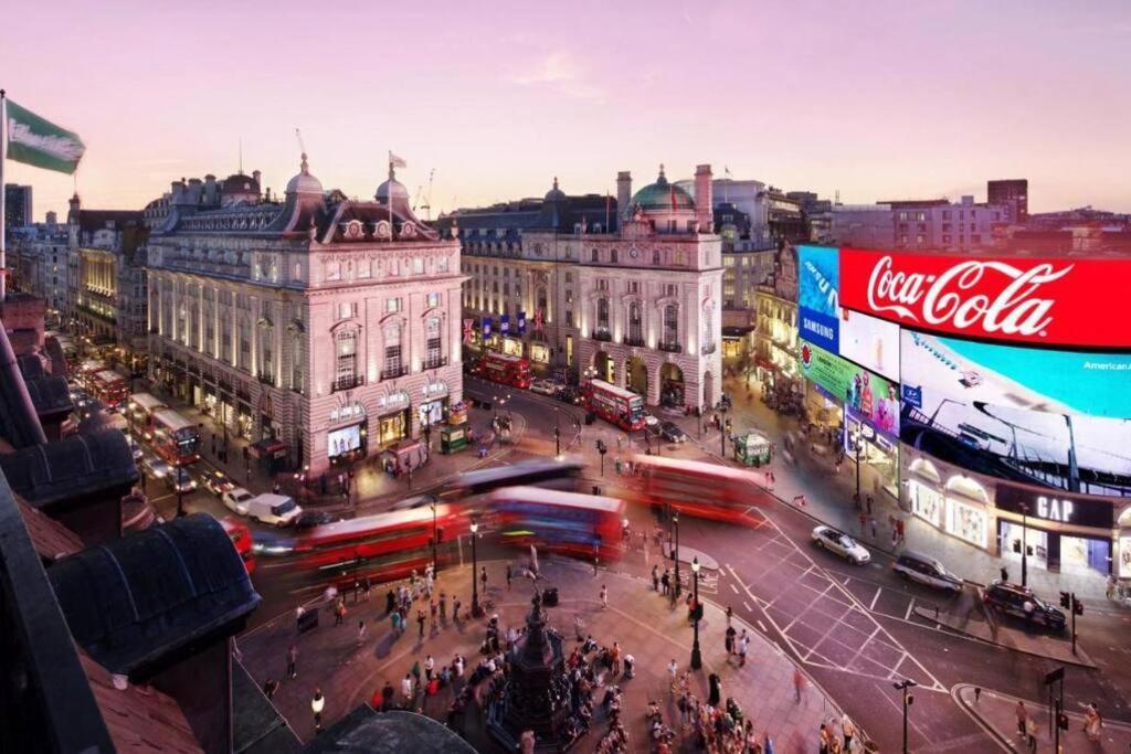 Apartment Stylish Piccadilly 1 Bedroom Flat In Vr2 London