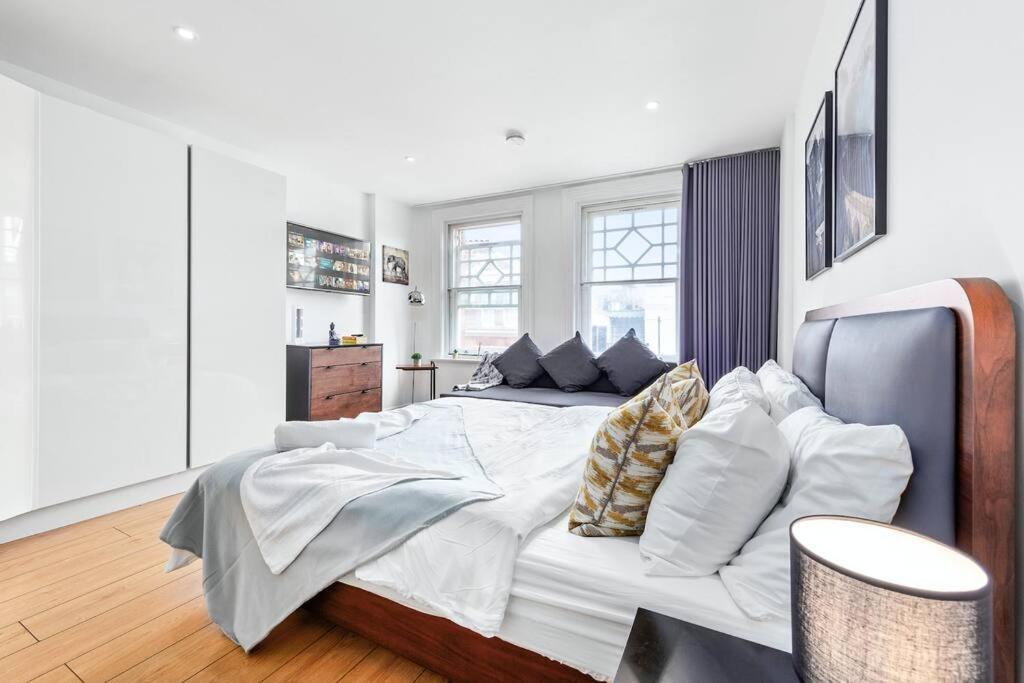 Stylish Piccadilly 1 Bedroom Flat In Vr2 *