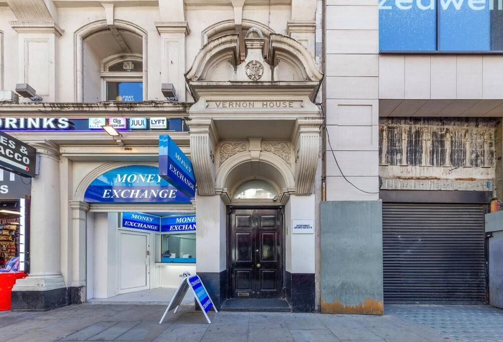 Stylish Piccadilly 1 Bedroom Flat In Vr2 * London