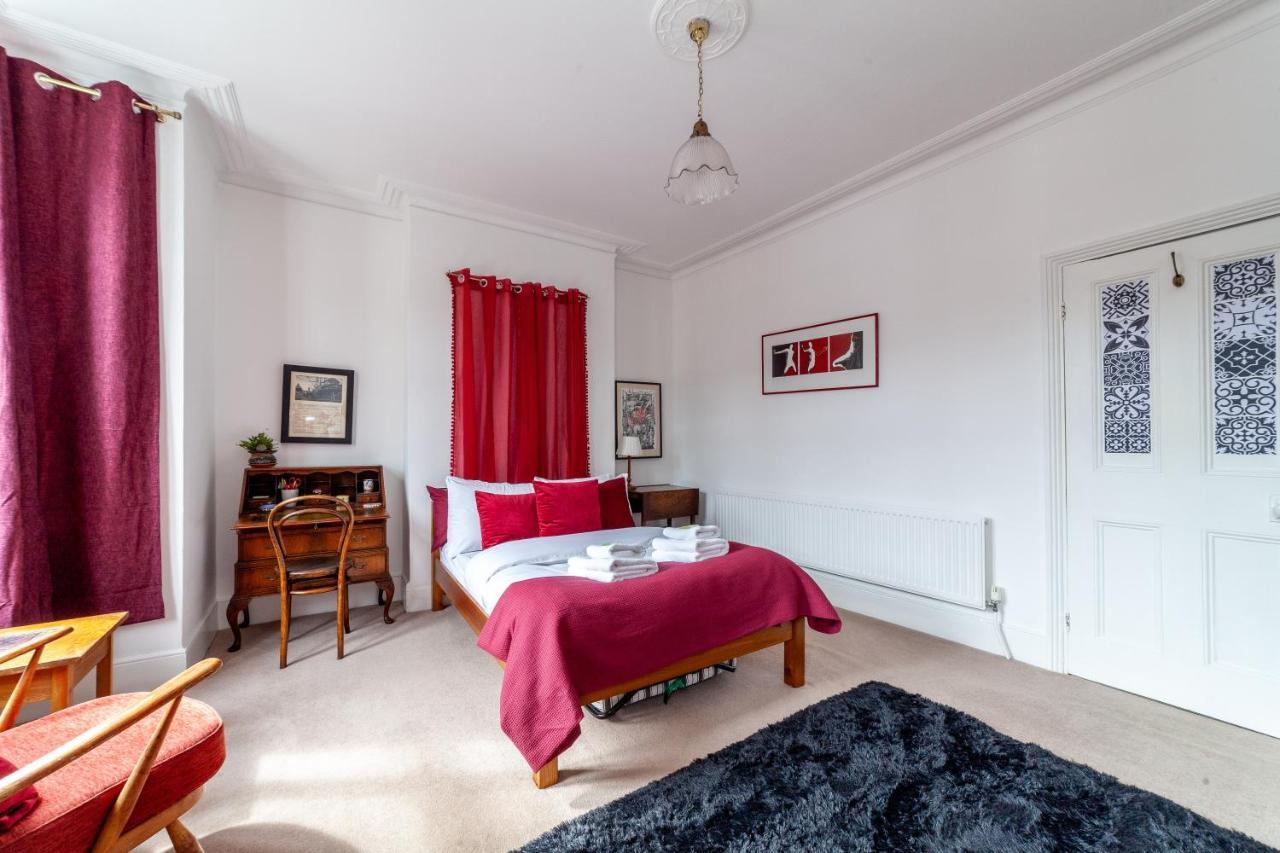 Apartment Charming Terraced 3br House, 5 Min Hither St *