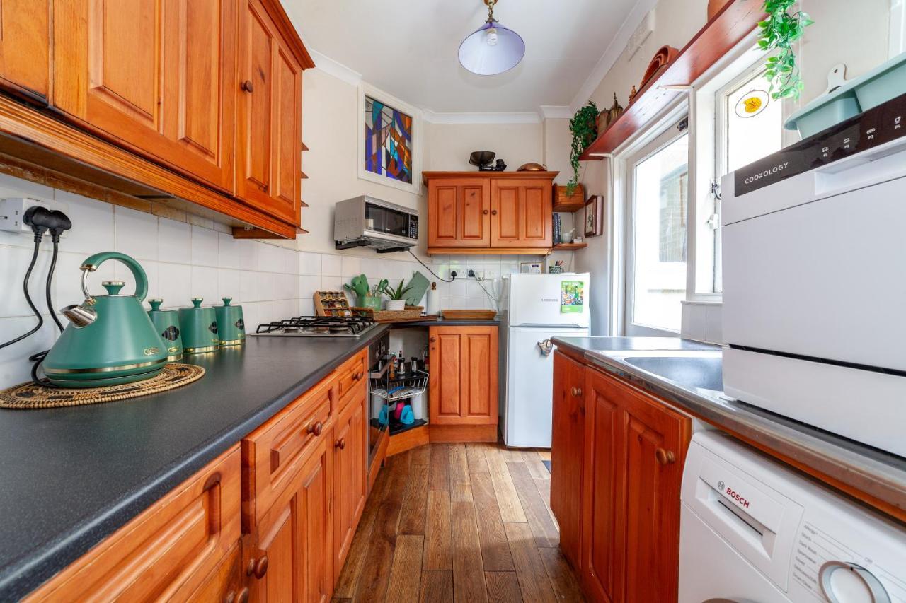 Apartment Charming Terraced 3br House, 5 Min Hither St London