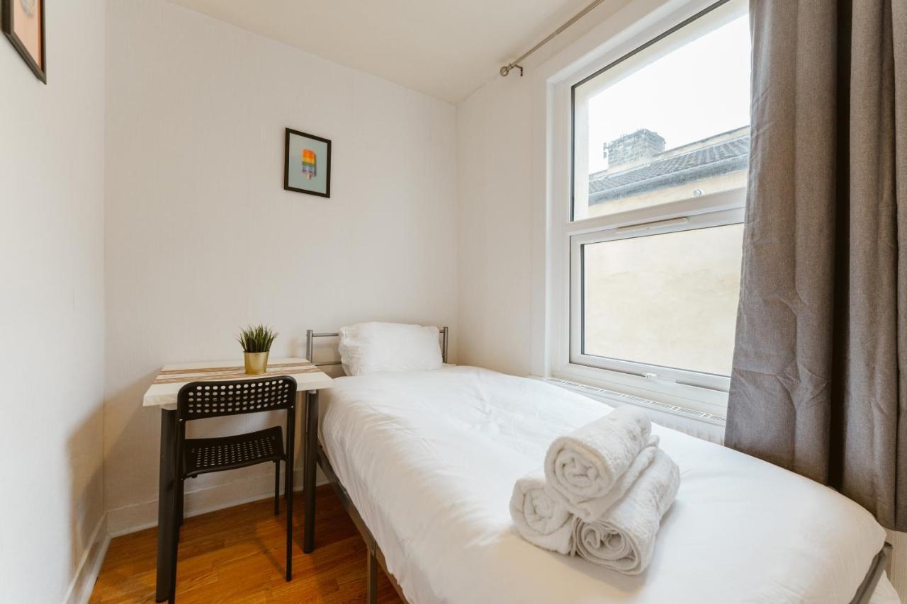 Great In Plaistow Guest house *