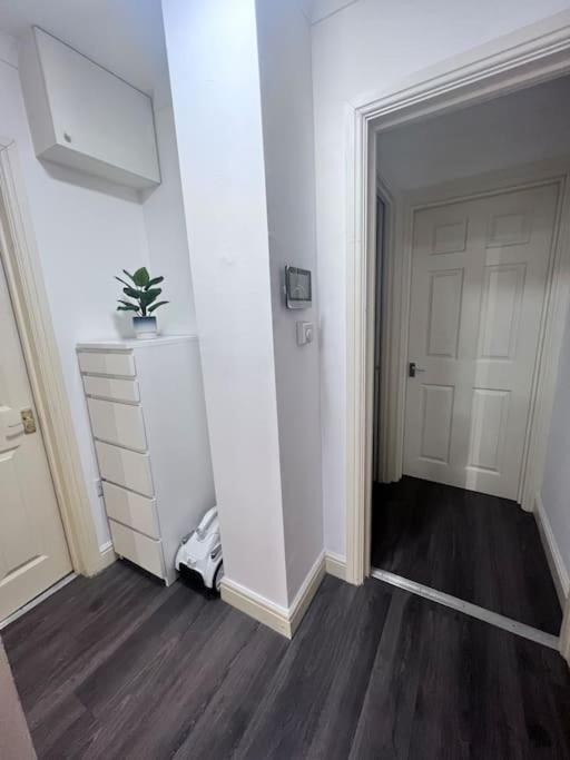 Apartamento Flat 1, 419 Fulham, 2 Bedroom, 1 Bathroom Flat