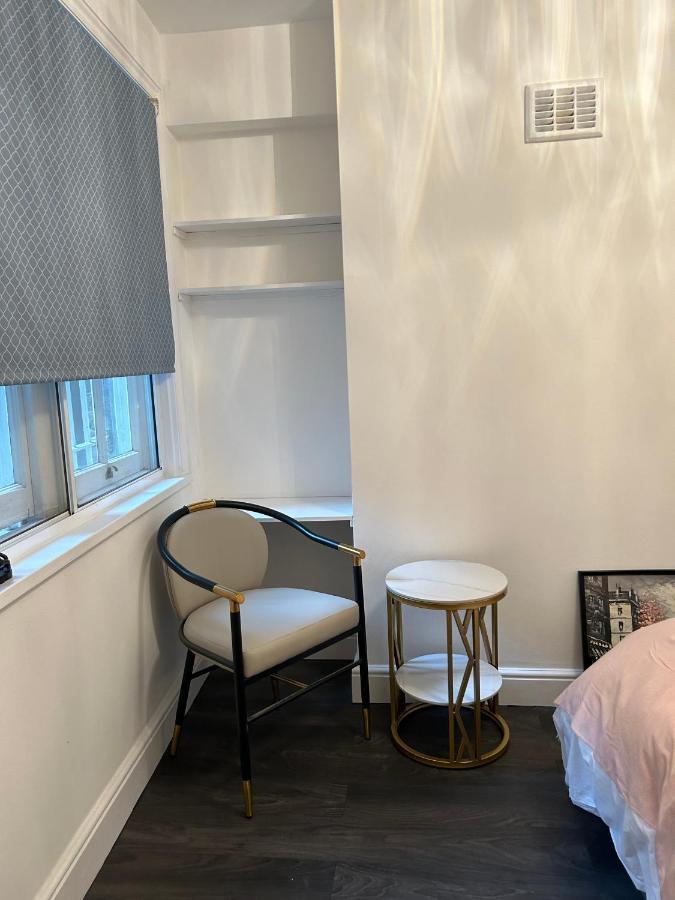 West Kensington Apartment *
