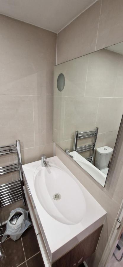 Primrose Hill - Charming, Cosy, 2 Double Bedrooms Apartment