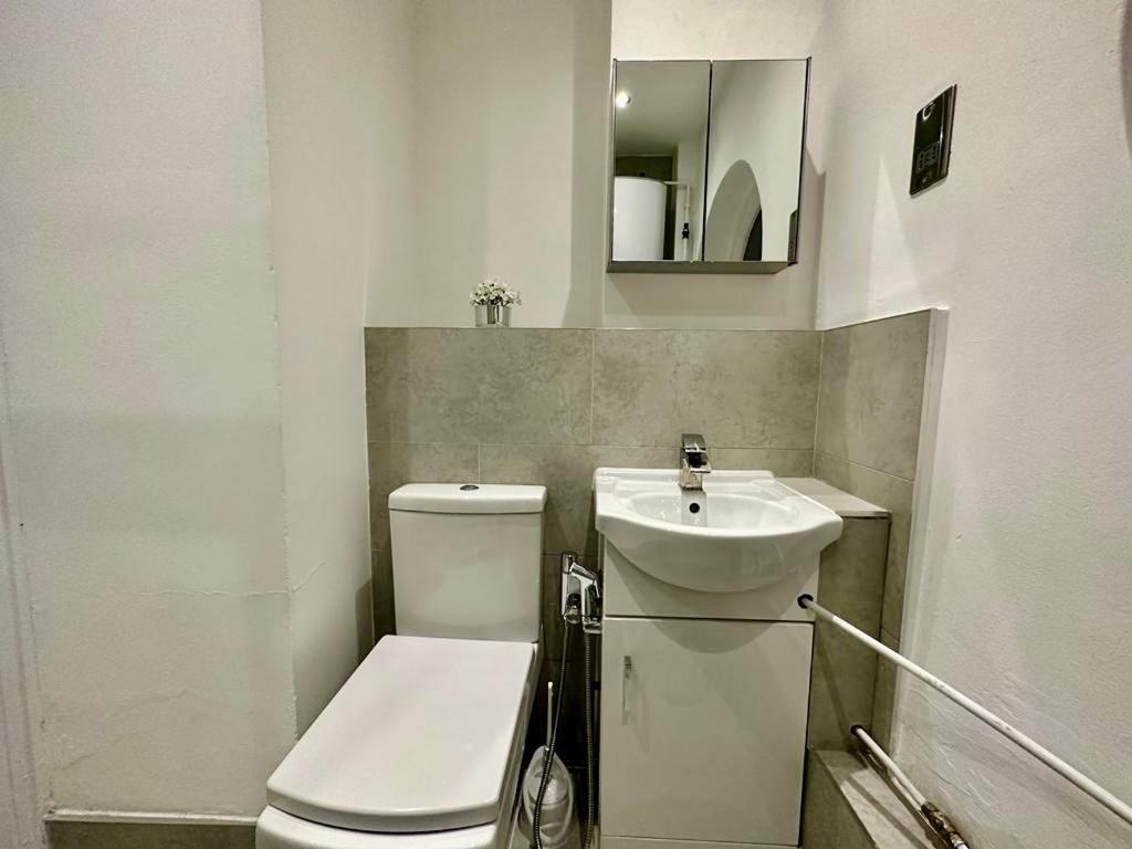 Homestay 2 Minutes From Oxford Street Private D *