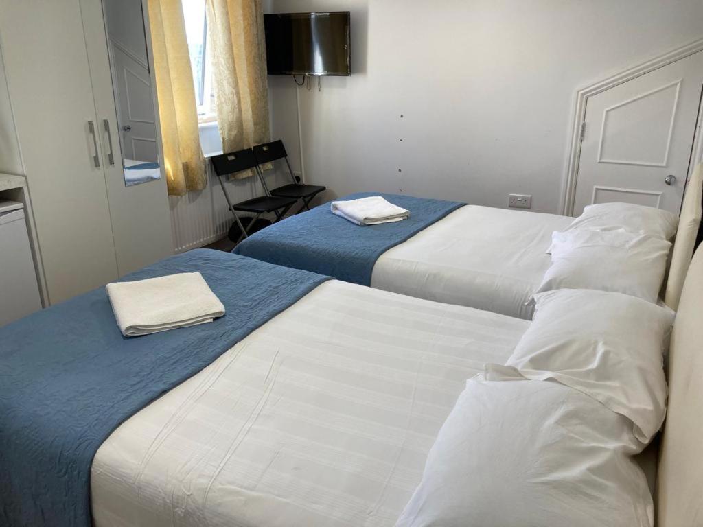 Hotel 53 Wendover Road *