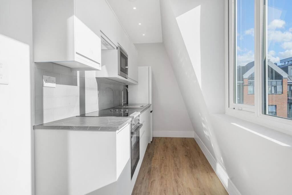 Tranquil 2-bed Oasis In Tooting 20 Min To Central Apartment *