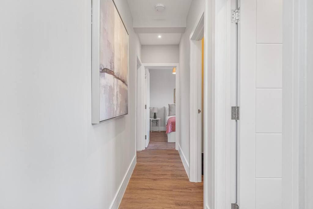 Tranquil 2-bed Oasis In Tooting 20 Min To Central Apartment