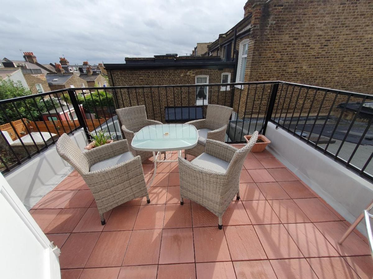63b Willesden Lane Two Bed Apartment *