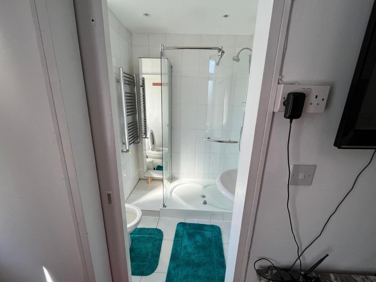Urluxury 4 Bedroom 5-baths House In Marble Arch, Apartamento