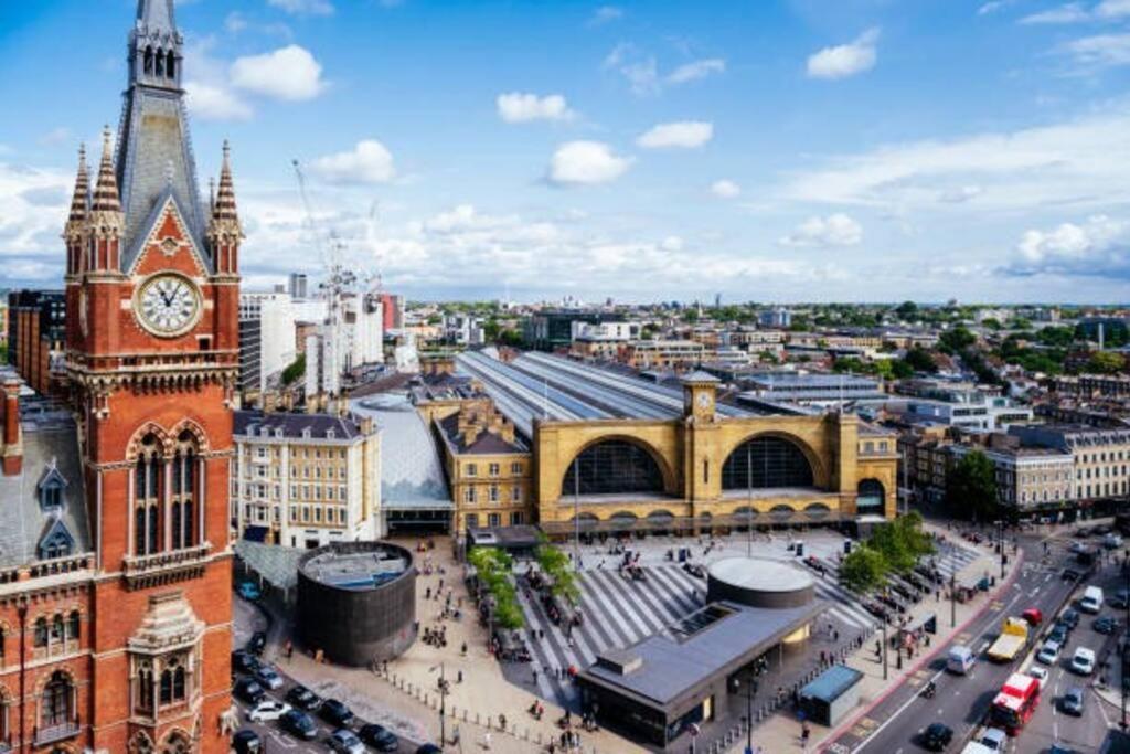 Entire In Kings Cross London