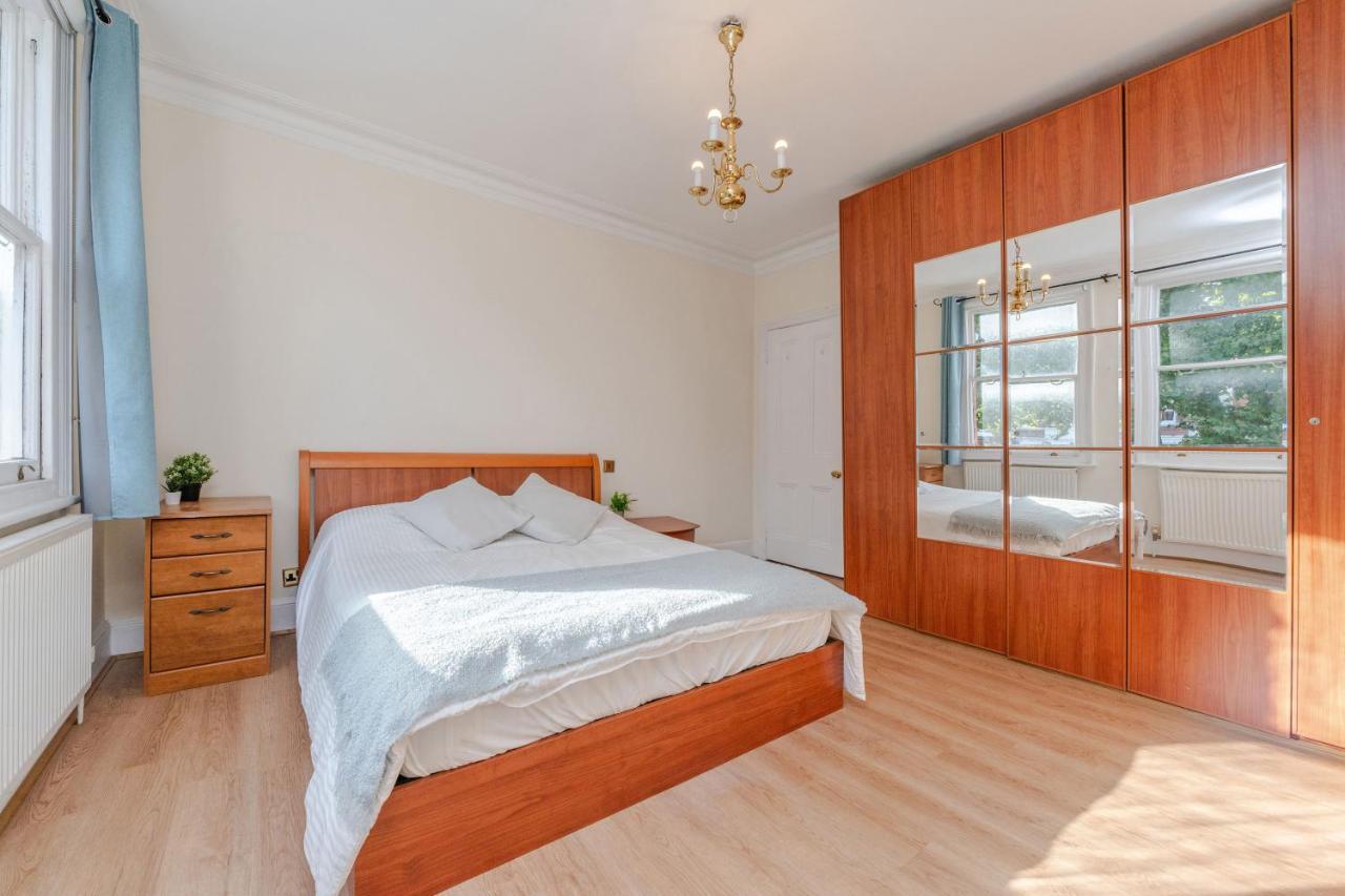 Luxury 2 Bedroom Near Notting Hill *