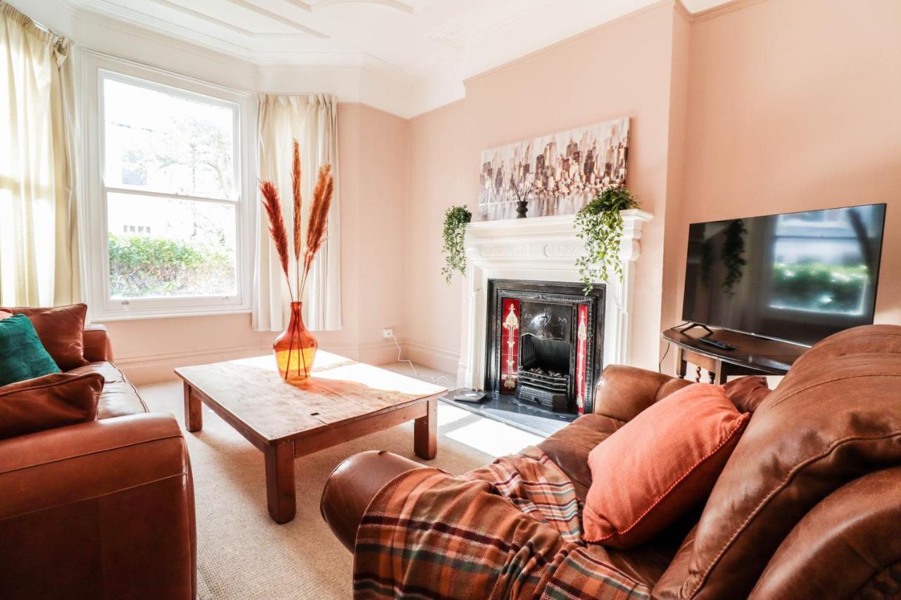 Stunning 5 Bed House In Clapham - Free Wifi! Londres