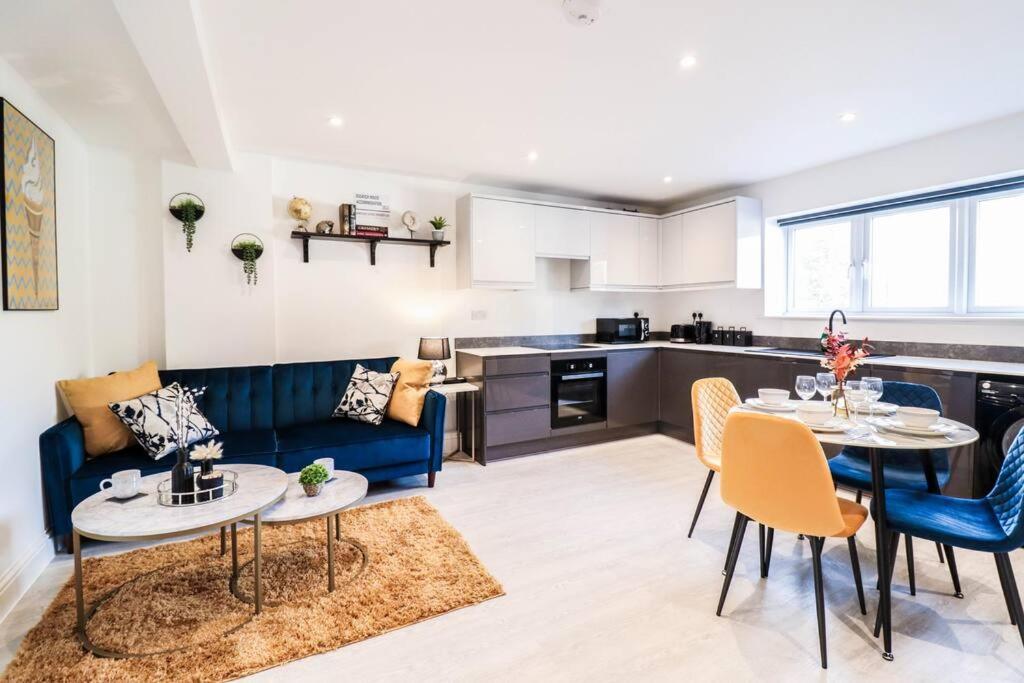 Rare 1 Bed Flat Close To Station - 10mins To Apartamento *